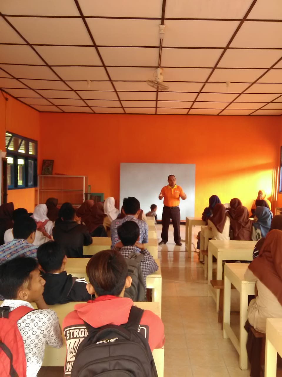 Tips Agar Anak Betah Di Pondok Pesantren Boarding School
